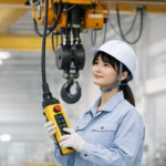 天井クレーンは資格がいらない？条件と講習を工場選びで見極める